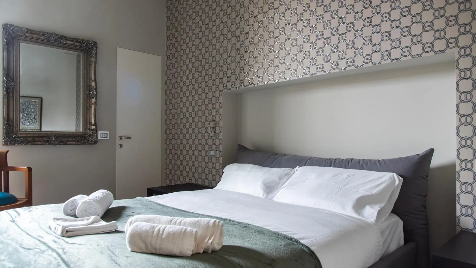 Youhosty - Chinatown Bright And Luxury Apartment Milaan Italië