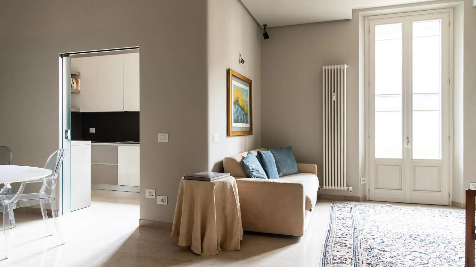 Youhosty - Chinatown Bright And Luxury Apartment Milaan 0*,  Italië