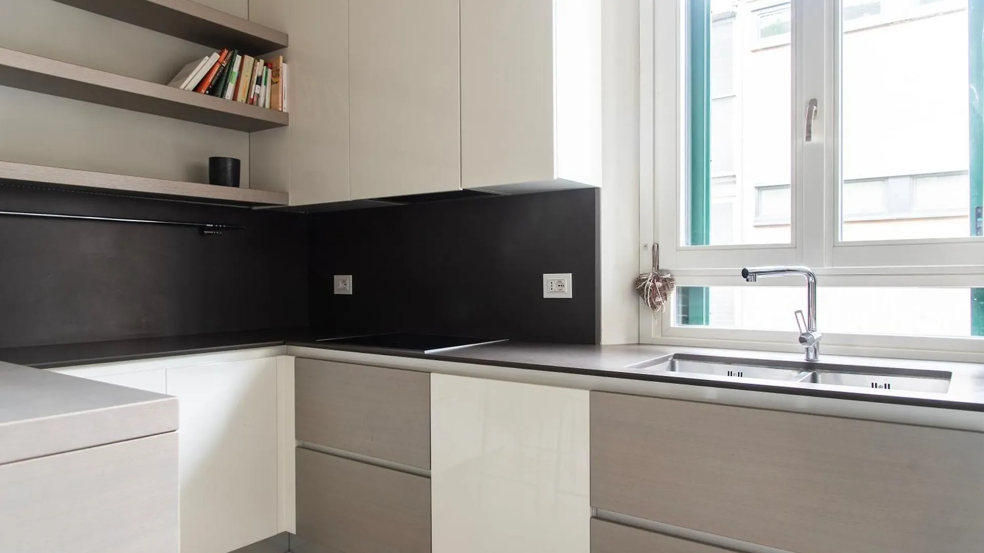 Youhosty - Chinatown Bright And Luxury Apartment 밀라노 이탈리아